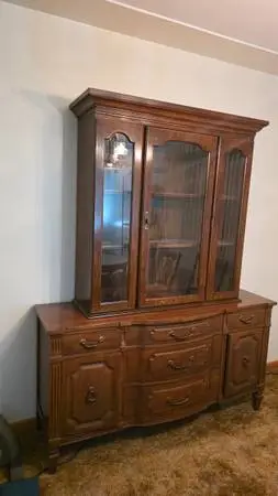 china cabinet/buffet