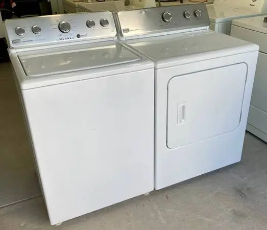 #35 Like New! Maytag Digital Washer & Electric Dryer Matching Set