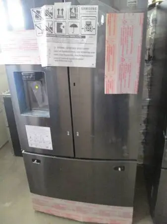 Samsung Food Showcase 28 CF French Door Refrigerator Black Stainless S