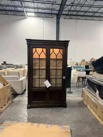 Hooker Furniture Leesburg 84 Lighted Dark Brown China Display Cabinet