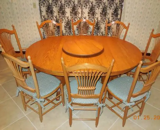 Solid Oak Dining Table, Leaf, 8 Chairs, 8 Seat Cushions, Lazy Susan