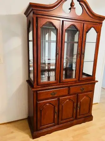 China Cabinet - Excellent Condition