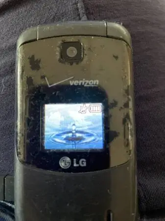 Verizon LG cell phone