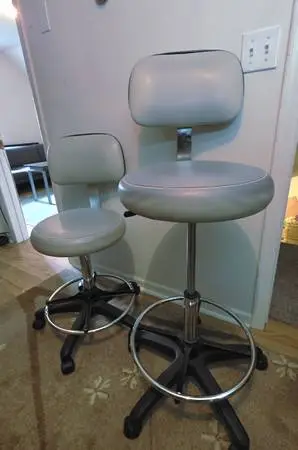 LEATHER DESK CHAIRS /REGISTER CHAIRS. ADJUSTABLE HEIGHT