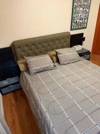 queen size bed  with foam  memory mattress