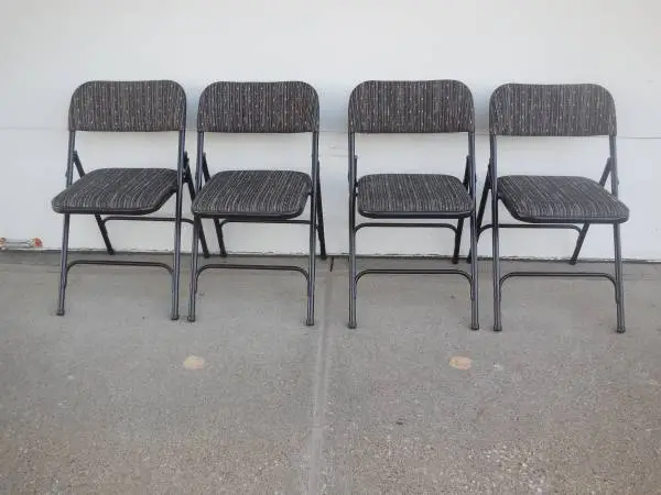 Samsonite Folding Chairs Set of 4 Like New Blk w/Fabric Seats