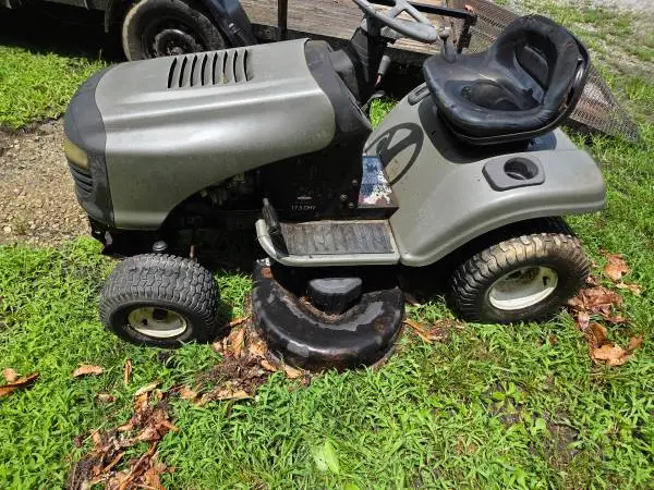 Craftsman riding mowers