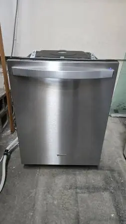 Whirlpool dishwasher *stainless
