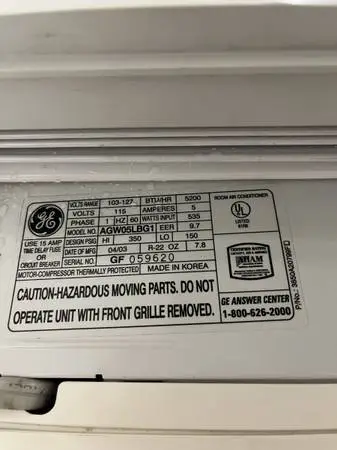 GE Air Conditioner 5200 BTUs 60 or Best Offer