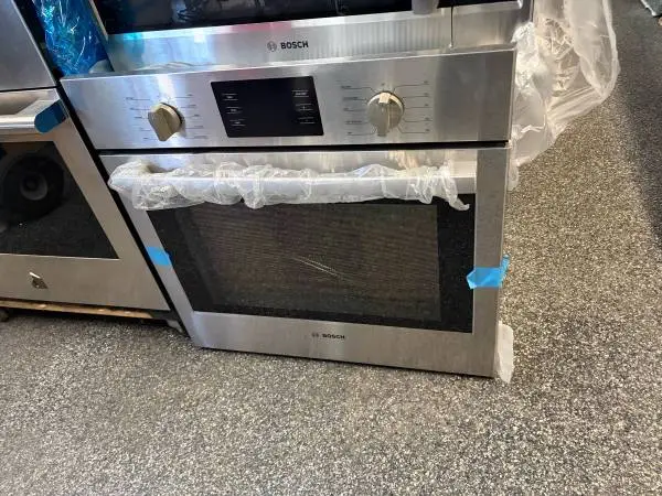 BOSCH STAINLESS STEEL OVEN OPEN BOX