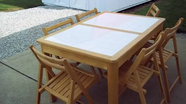 Table with 6 Chairs