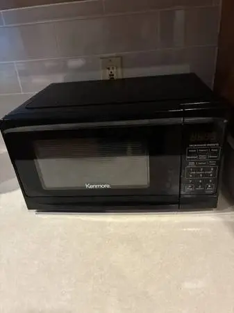 Microwave, small countertop