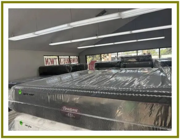 King Size Simmons Beautyrest World Class Hybrid Mattress & Box Bed