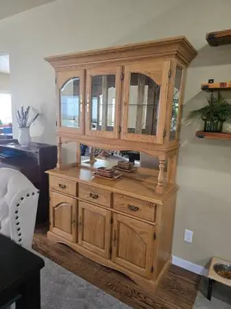 Buffet hutch