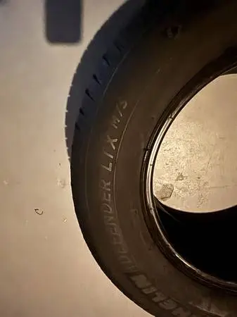 Michelin Defender LTX M/S Tire – 265/65R17 – Excellent Condition