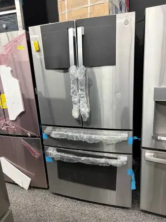 New Stainless steel Refrigerator 29 Cubic Ft