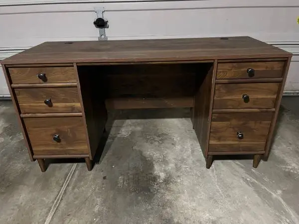 Wooden DESK with File Drawers, BEAUTIFUL