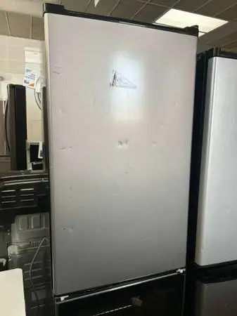 Frigidaire Mini Refrigerator