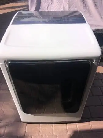 PERFECT LIKE NEW SAMSUNG DRYER WITH STEAM TECHNOLOGY