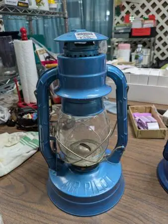 Dietz No. 8 Air Pilot Lantern