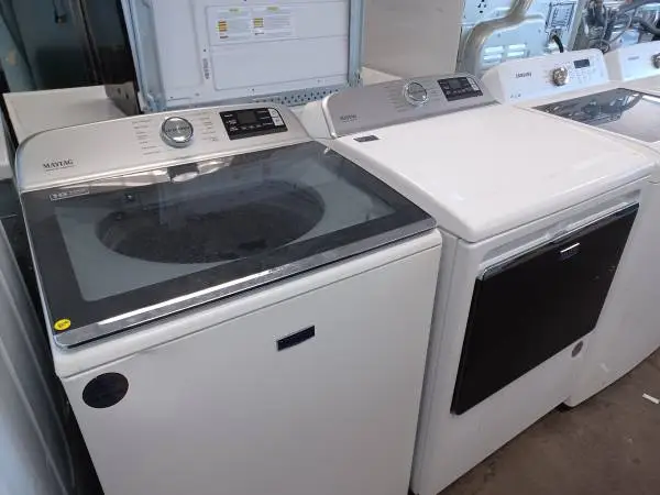 Maytag White Top Load Washer/Electric Dryer Set