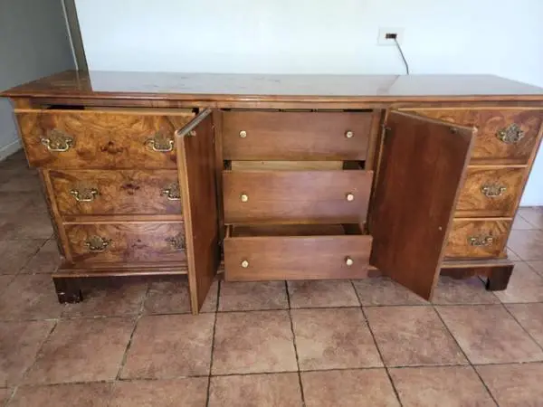 Dresser W/No Mirror