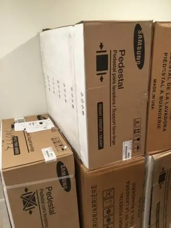New GE Universal Laundry Pedestal
