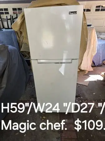 Apartment size refrigerator