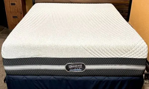 High Quality Queen Simmons Beautyrest Black Memory Foam W/ Black Ice Technology