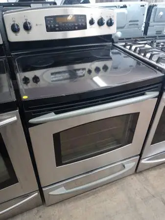 ★GE Profile stainless steel glass-top stove