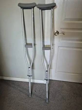 Adjustable Crutches 51 to 59