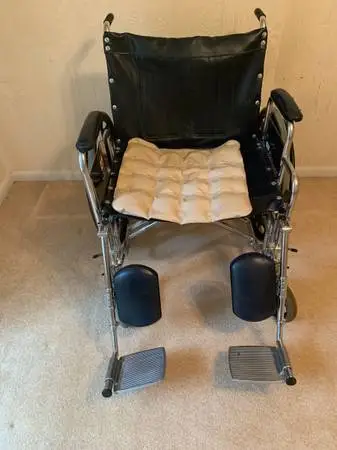 Heavy Duty Extra Large Wheel Chair $140