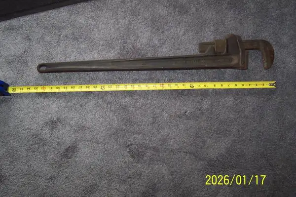 VINTAGE PIPE WRENCH 36 THE RIDGE TOOL CO ELYRIA OHIO PAT. 1727623
