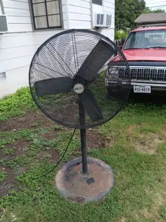 Commercial fan