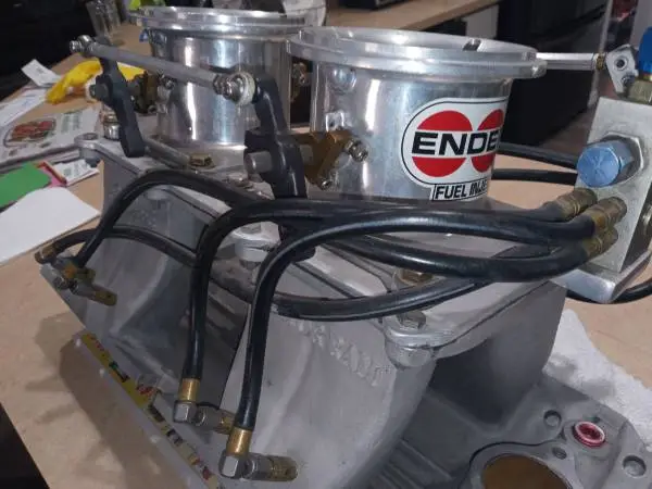 SBC Enderle Twin 4 Injectors and Fuel Pump