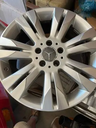 4 Like New Mercedes 18 Wheels Reduced (Take Offs)