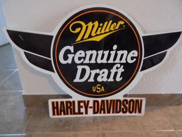 Harley Davidson Miller Genuine Draft sign