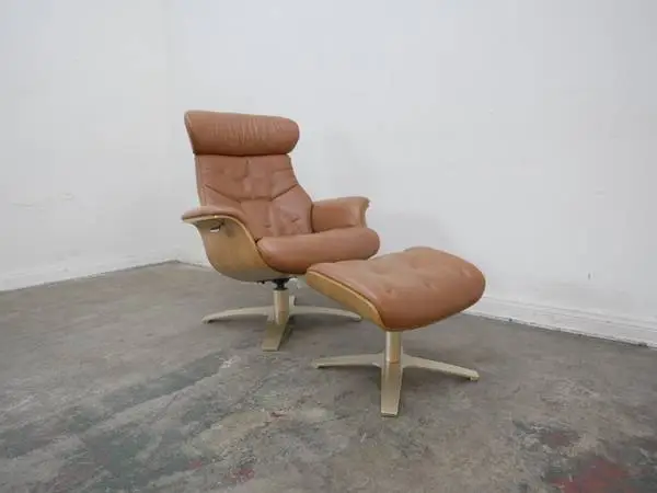 Scandinavian Designs Anselmo Leather Recliner & Ottoman 32 W x 32 D