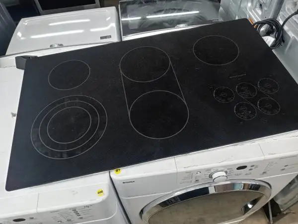 ★KitchenAid 36 glass-top cooktop