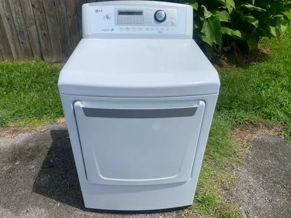 Clean working nice LG dryer delivered installed & 3 month guarantee
