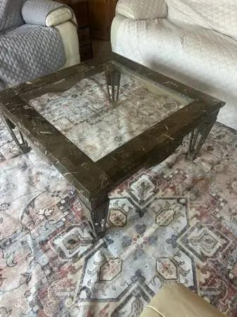 Beautiful Matching Coffee & End Table