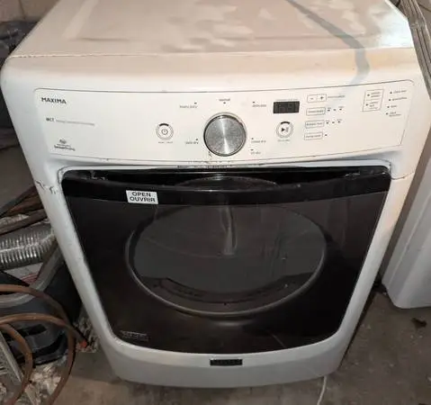 Gas Dryer works good  Maytag