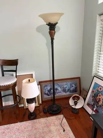 Moving out - loads of free stuff