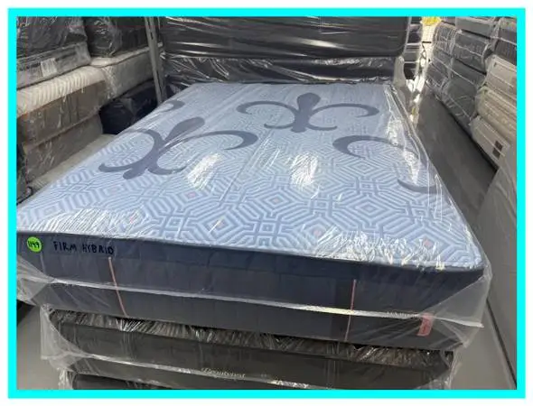 Queen Size Stearns & Foster Lux Estate Hybrid Mattress & Box Bed Set