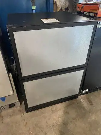 Panel Ready U-Line 2 Drawer Refrigerator Model #UHDR124-IS61A Used
