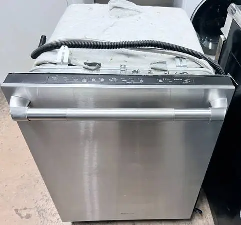 24 Inch JennAir Stainless Steel Built In Dishwasher JDB1250AWP 373712