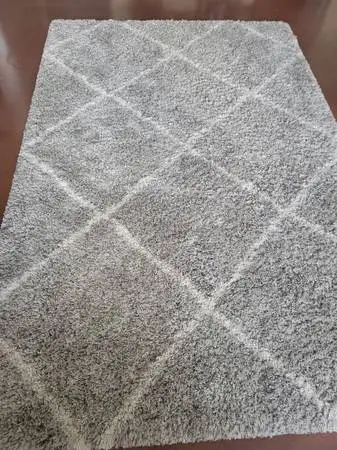 Ultra-Soft Grey & Cream Moroccan Diamond Shag Rug (5 ft x 7 ft)