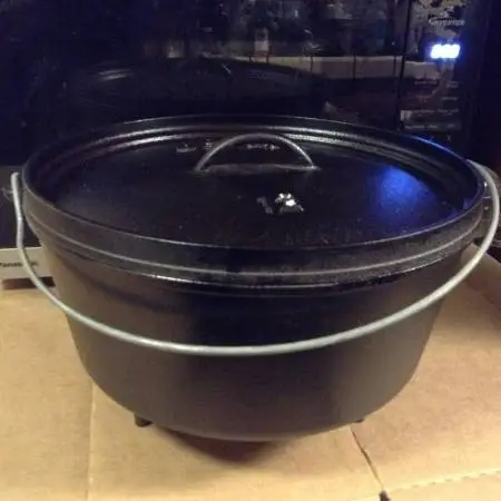 Lodge Camp  8-Quart Cast Iron Dutch Oven with Chef Camp Griddle