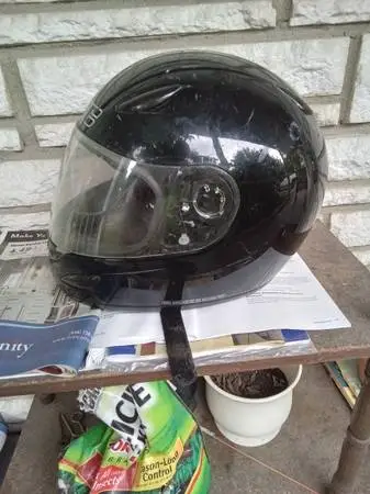 Motorcycle helmet
