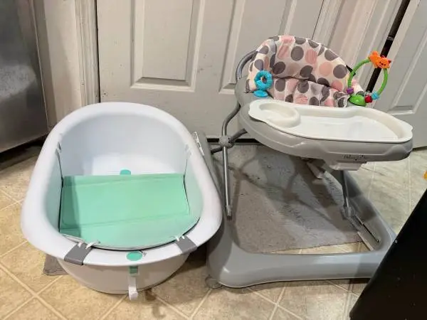 Baby Walker & Bathtub Set (READ FULL DESCRIPTION BELOW👇)